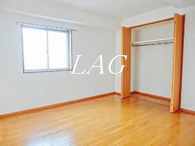 【居間・リビング】 | ピースコート | 洋室のお部屋です。