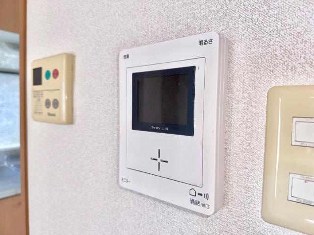 グランドール佐渡の内装|カメラ付インターホン