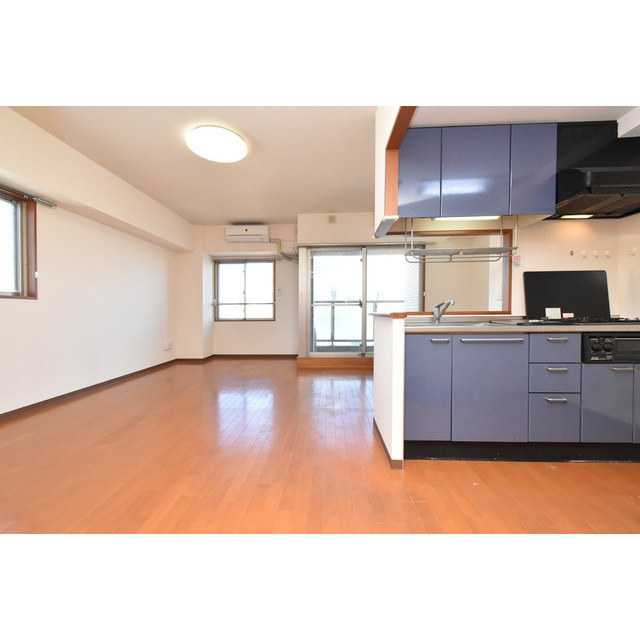 Gramercy Shirakawa Koen