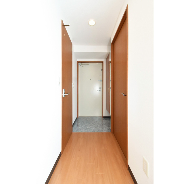 Gramercy Shirakawa Koenの玄関|毎日通る玄関はこちらです