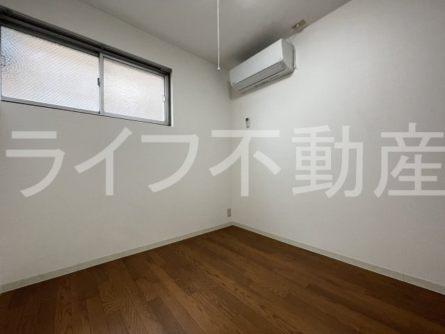 エスティビル旭町の居間・リビング|使いやすいリビングです