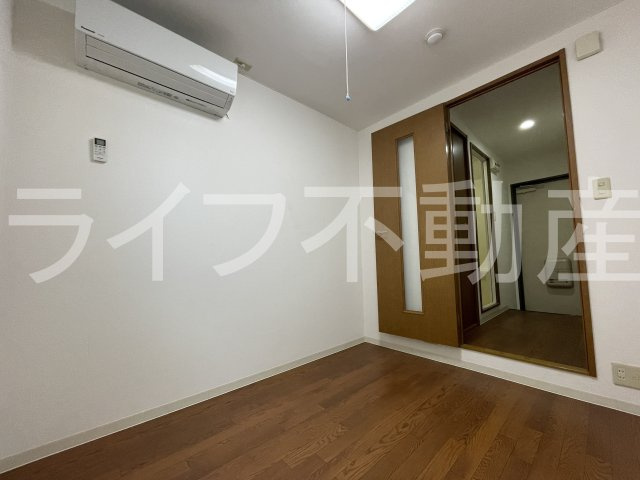 エスティビル旭町の居間・リビング|ゆったり過ごせる居間です