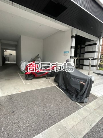 ディアレイシャス日暮里EASTのその他共用部分|バイク置場