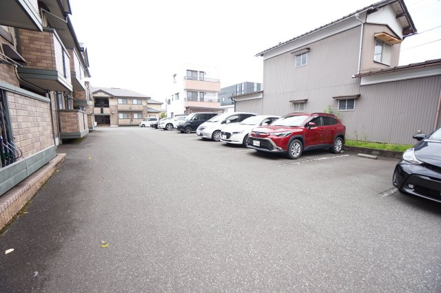 サンビレッジ二の宮　Ａの駐車場