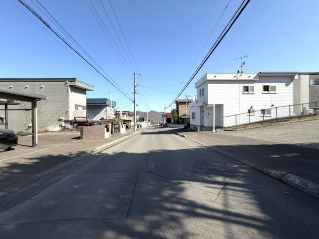 西野11条9丁目の前面道路含む現地写真
