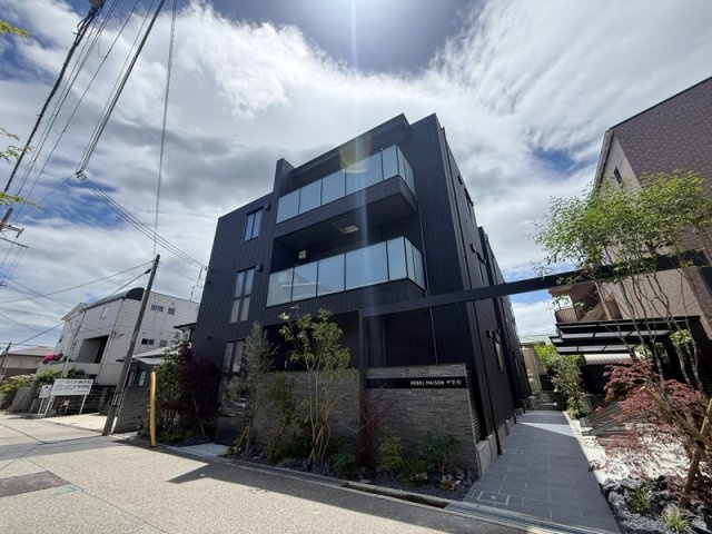 HEBEL MAISON 甲東園の外観