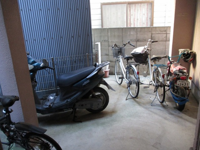 【その他】 | アークマンション | 自転車置き場です