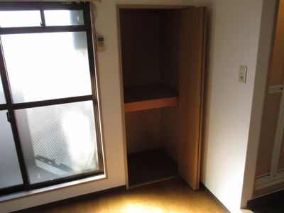 【収納】 | アークマンション | 大切な衣類を収納できるクローゼットです