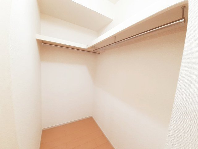 カリーネ　ミオの収納