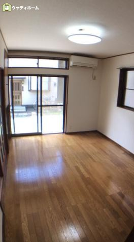春日部市南3丁目　中古一戸建ての居間・リビング