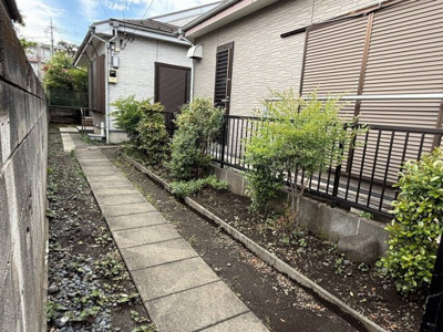 【庭】 | 森野2丁目戸建（モリノ二チョウメコダテ）