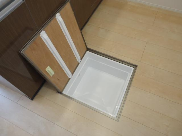 クレシアⅠのその他|床下収納