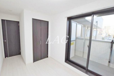 【居間・リビング】 | ラフィーヌ雅 | 洋室のお部屋です。