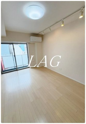 【居間・リビング】 | カリーノ元浅草 | 洋室のお部屋です。