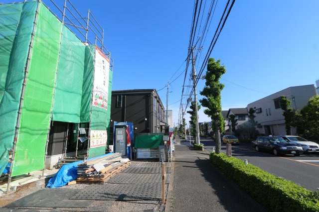 【LIGNAGE】東大和南街３丁目の外観|在宅ワークにも使えるフリースペース♪
