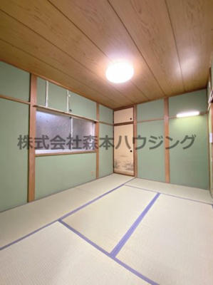 【和室】 | 　大東市寺川5丁目戸建貸家 | 柔らかい畳が心地よい和室
1階