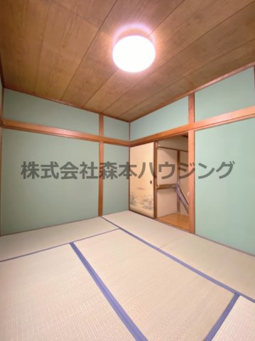 【和室】 | 　大東市寺川5丁目戸建貸家 | 和室があると落ち着いた雰囲気になりますね
3階