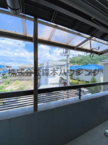 【展望】 | 　大東市寺川5丁目戸建貸家 | 3階和室からの眺望です