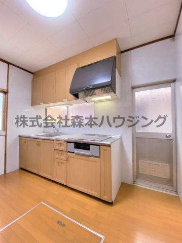 【キッチン】 | 　大東市寺川5丁目戸建貸家 | お料理しやすいキッチンです