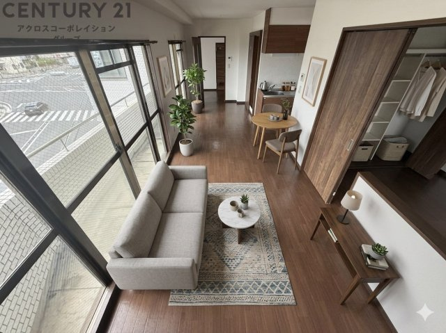 画像中の家具はAIにより配置加工しているため、付属しません。
角部屋住戸で過ごしやすく、おすすめです。