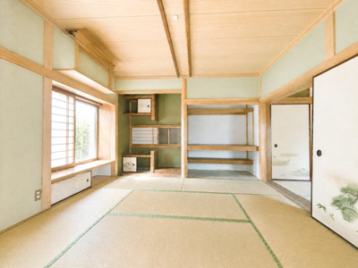 【和室】 | ◆港南区芹が谷3丁目　中古戸建◆ | ◆柔らかい陽光が差し込む明るいお部屋を演出する設計。彩光の取れる窓が気持ちの良いお部屋を創り上げます。
