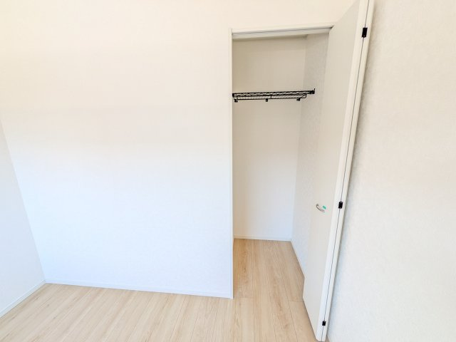茨城町長岡　第4　新築戸建て　2号棟の収納