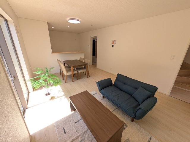 那珂市瓜連　第14　新築戸建て　6号棟の居間・リビング