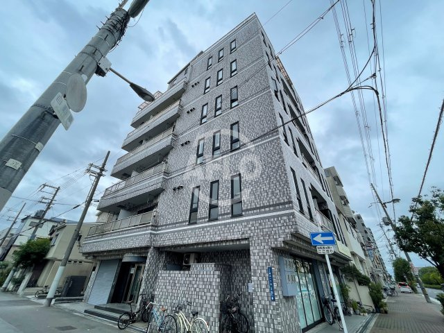 ダグラス鷹合