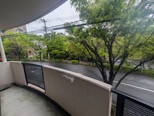 Ｇａｒｄｅｎ　Ｈｉｌｌｓ名切のバルコニー