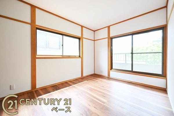 生駒郡三郷町勢野東４丁目の中古一戸建の洋室|■現地撮影写真■和室を洋室にリフォームしたお部屋です！