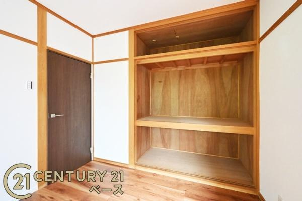生駒郡三郷町勢野東４丁目の中古一戸建の収納|■全居室に広々収納スペース完備！