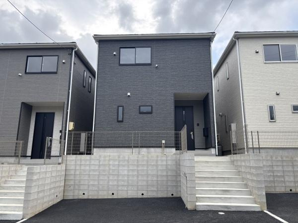豊川市赤坂町第4　全3棟・2号棟