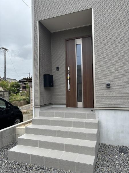 碧南市志貴町第1　全1棟・1号棟の玄関|訪れる人を心地よく迎え入れます。