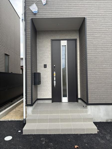 岡崎市国正町第1　全4棟・1号棟の玄関|訪れる人を心地よく迎え入れます。