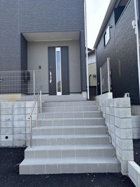 安城市二本木新町第3　全2棟・2号棟の玄関|訪れる人を心地よく迎え入れます。