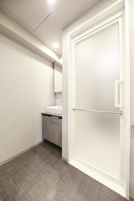 【洗面所】 | ザ・ライオンズフォーシア八丁堀 | ※写真は同タイプ住戸です。