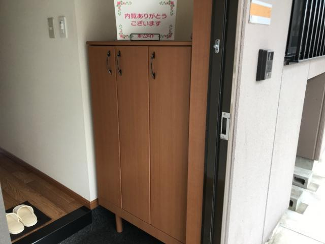 クイーンパレスの玄関|玄関