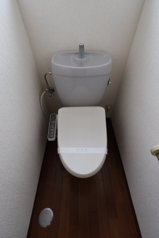 サン・ミッシェルのトイレ