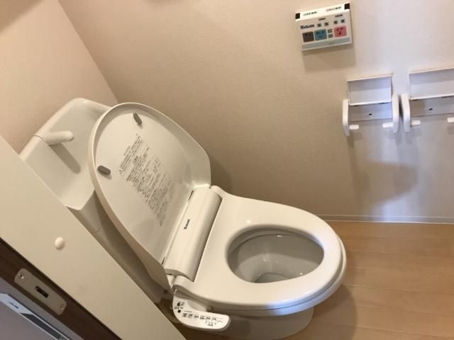 ベルヴィ鹿山のトイレ|シャワー付トイレ