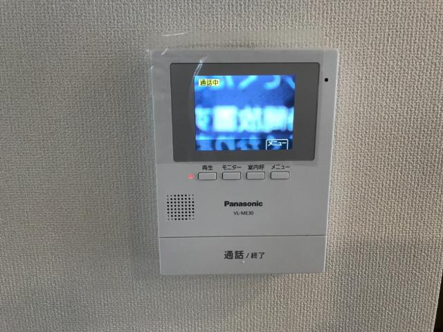 ベルヴィ鹿山の内装|カメラ付インターホン