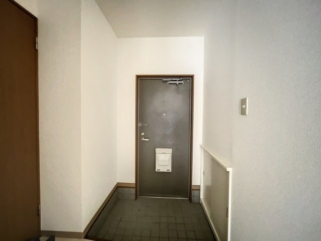 ロワールⅢの玄関|参考イメージ写真。（反転タイプあり）