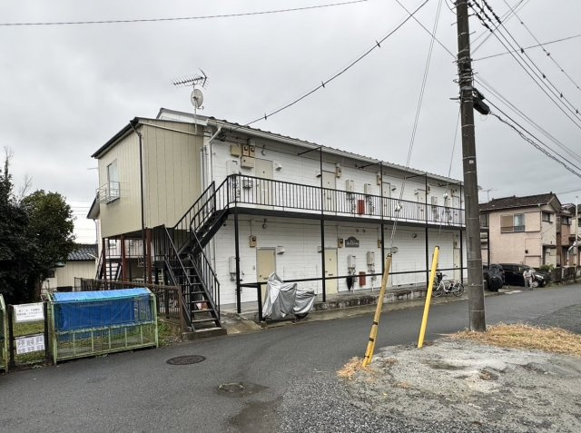入間郡越生町大字越生のアパート