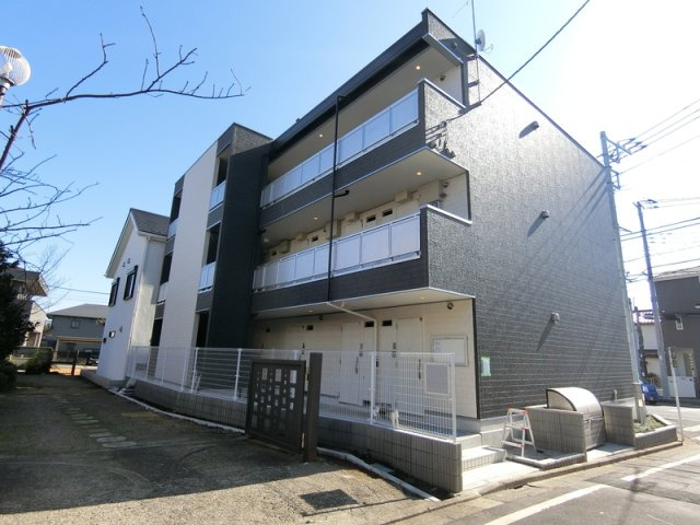 リブリ・所沢上安松のエントランス|ゆとりのあるエントランスです