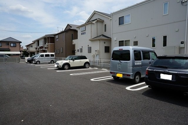 ペニーレインの駐車場|駐車場完備です