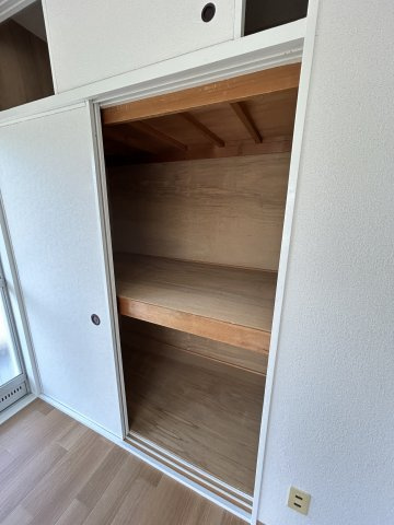 琴浦マンションの収納
