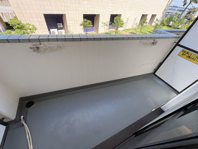 シーショア垂水の玄関|オープンシューズボックスと便利な大型収納棚あります