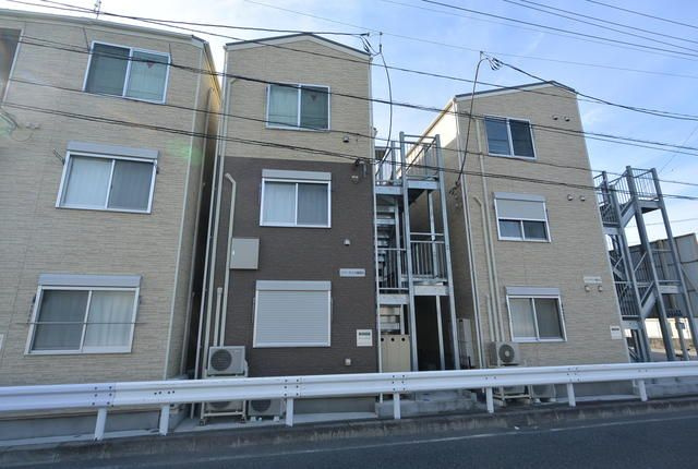 リバーサイド滝頭Ｂ棟の外観
