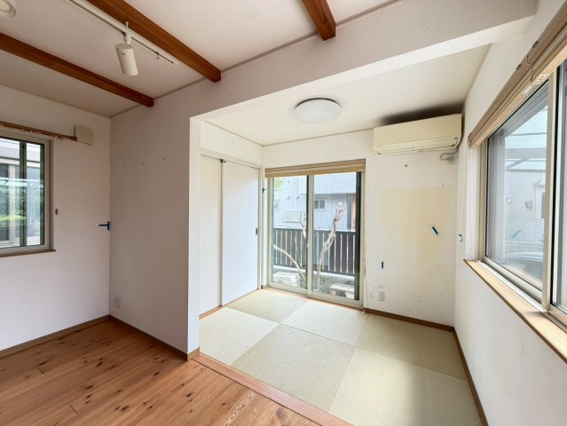 高槻市登美の里町住宅の寝室