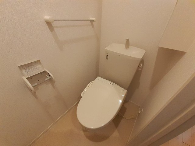ピエーノ　ディ　ルースのトイレ|落ち着いたトイレです