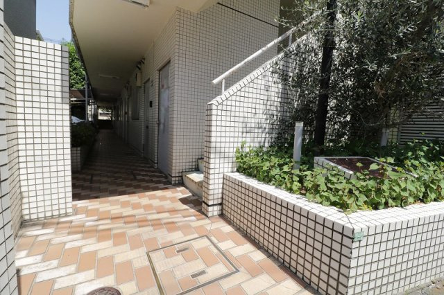  | ビラ大泉学園　(保谷店) | 小中学校まで徒歩2分の近さ。お子様の登下校もラクラク。